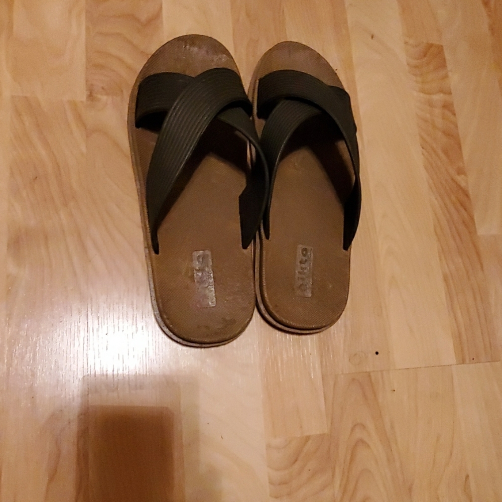 Slippers